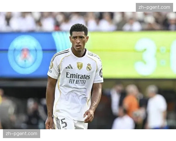 皇马中场贝林厄姆腿筋问题缺席 组织核心空缺需战术填补